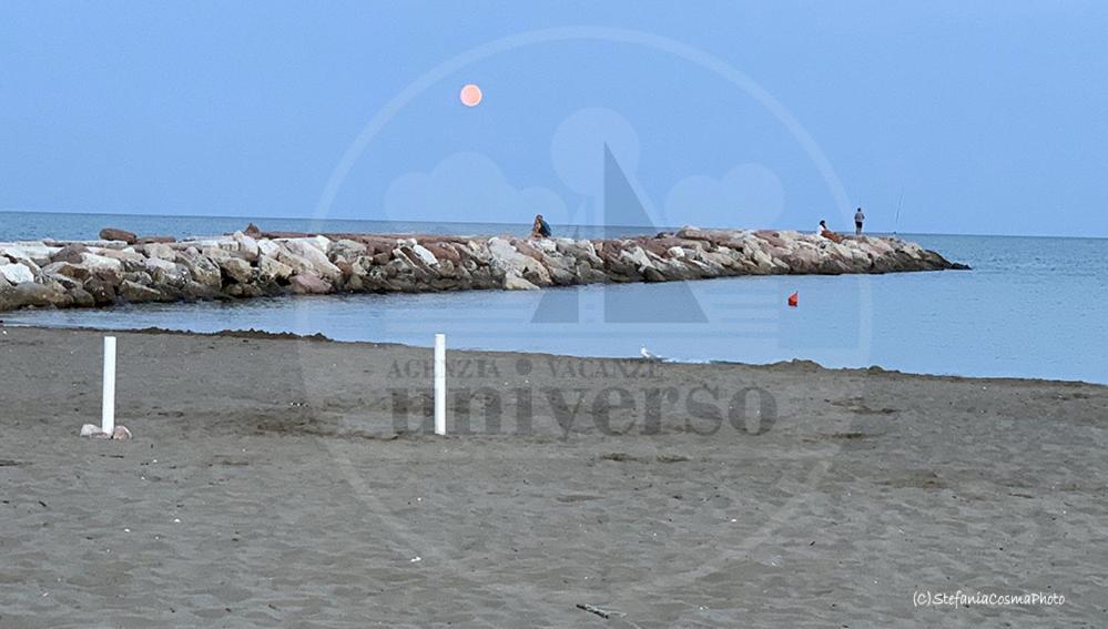 Residence Marco Polo Eraclea Mare Eksteriør billede